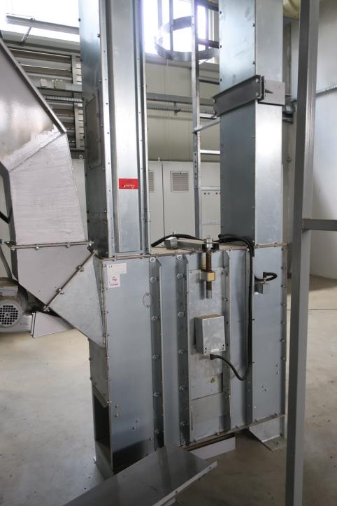 Maszyny z zakladu produkcji biopaliw<br> 
-2